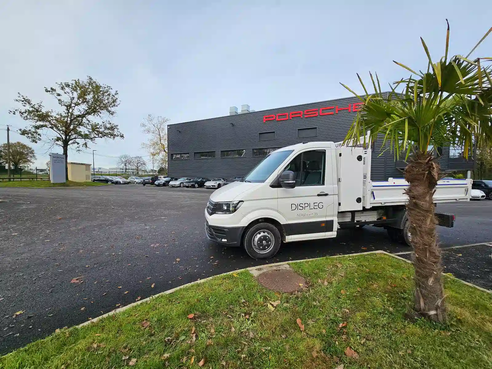 Parking URSSAF Vannes équipé en bornes DISPLEG NERZH